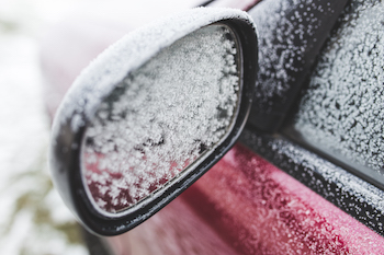 frozen-snow-on-a-car
